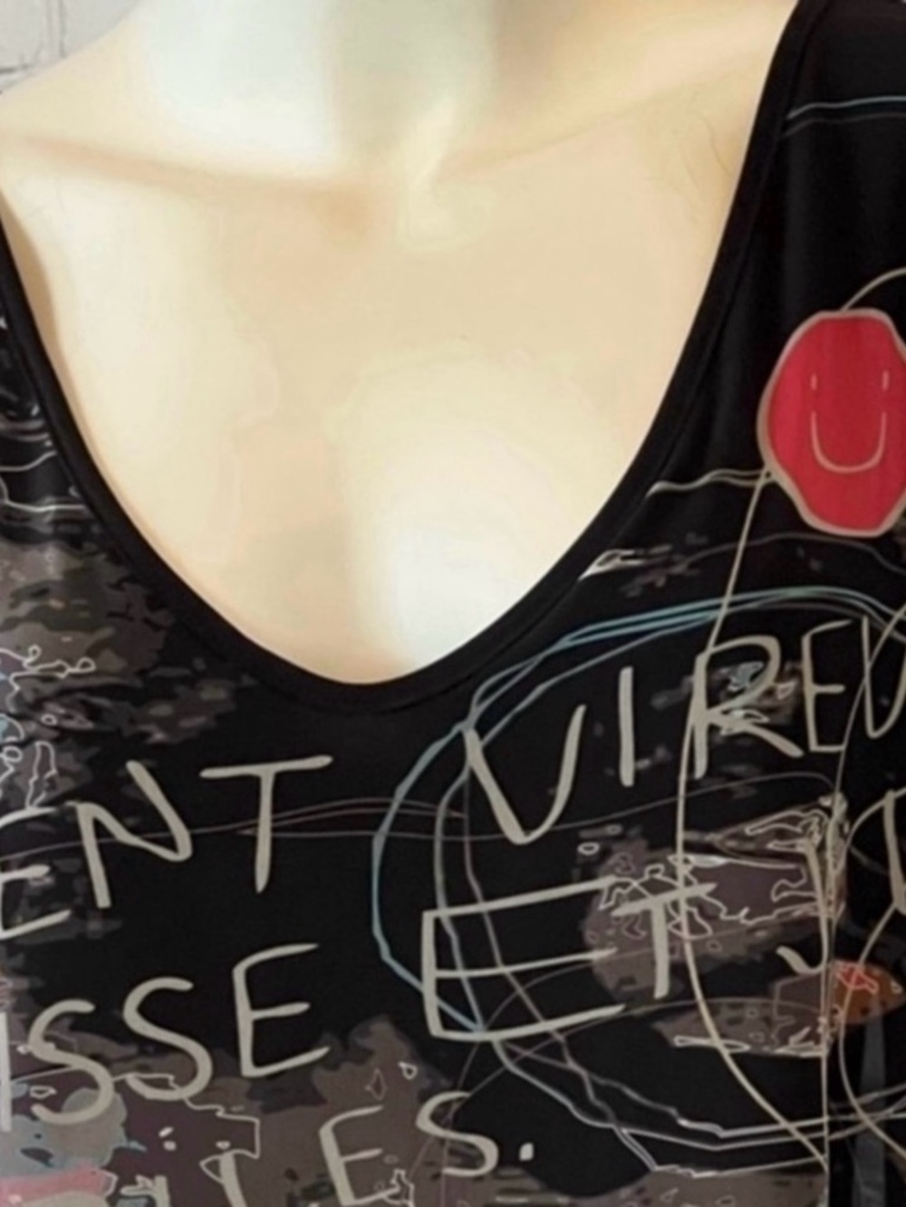 ❤️ VOLT Design DRESS - Picture 5 of 10